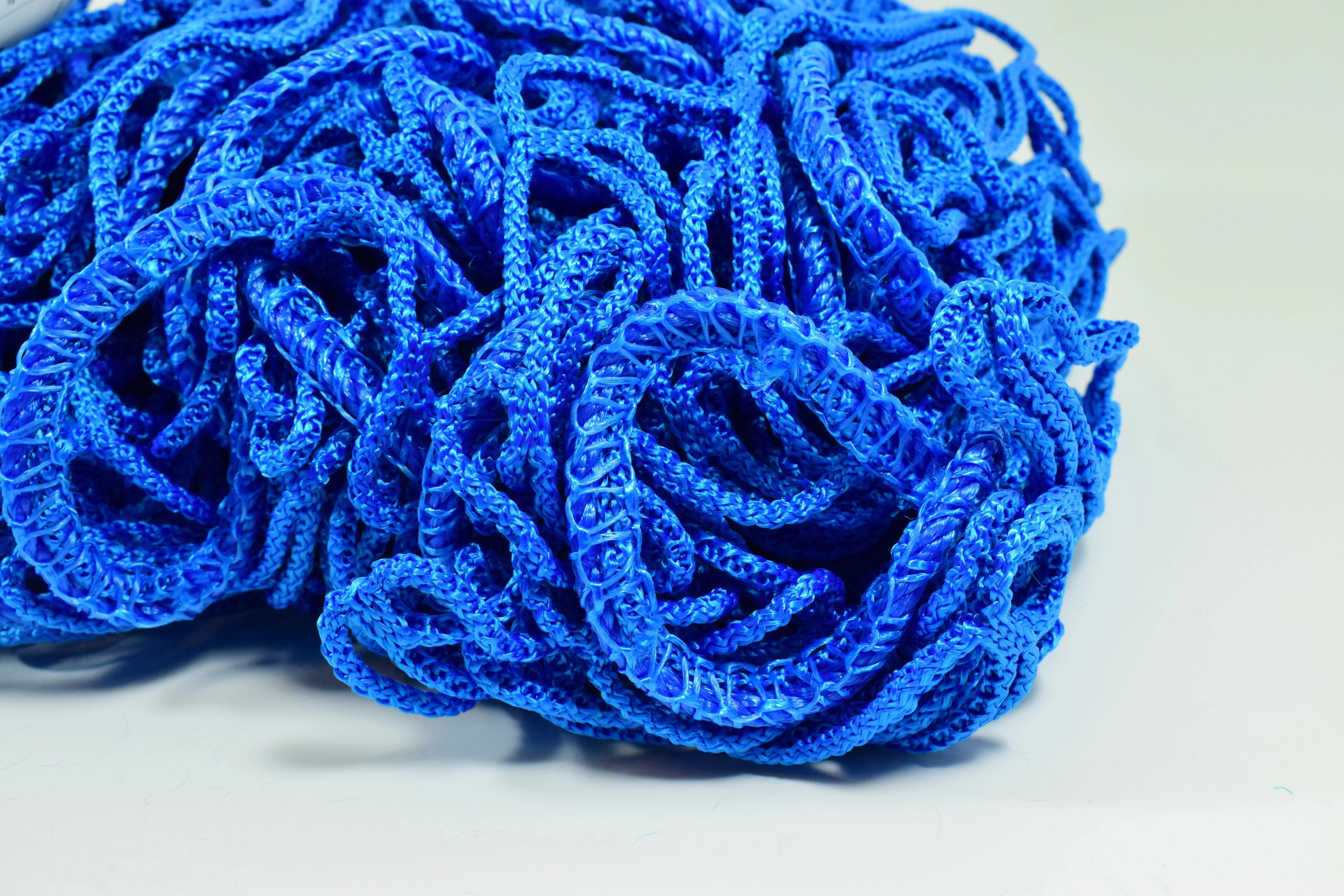 Scaffolding fall protection netting